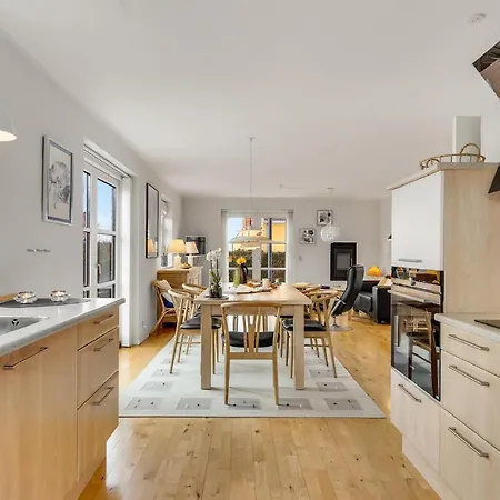 Beautiful In Tranekr With Wifi And 3 Bedrooms بيت للعطل *